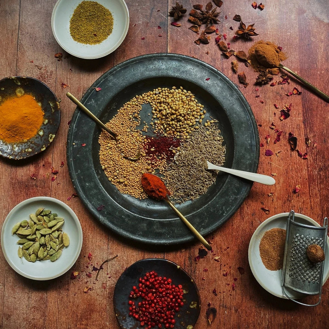 What are spices, and where do they come from?