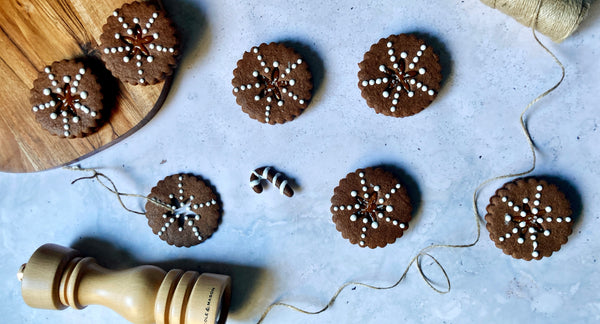 Chocolate and Salted Caramel Christmas Cookies