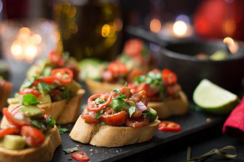 Quick & Easy Avocado & Tomato Salsa Crostini