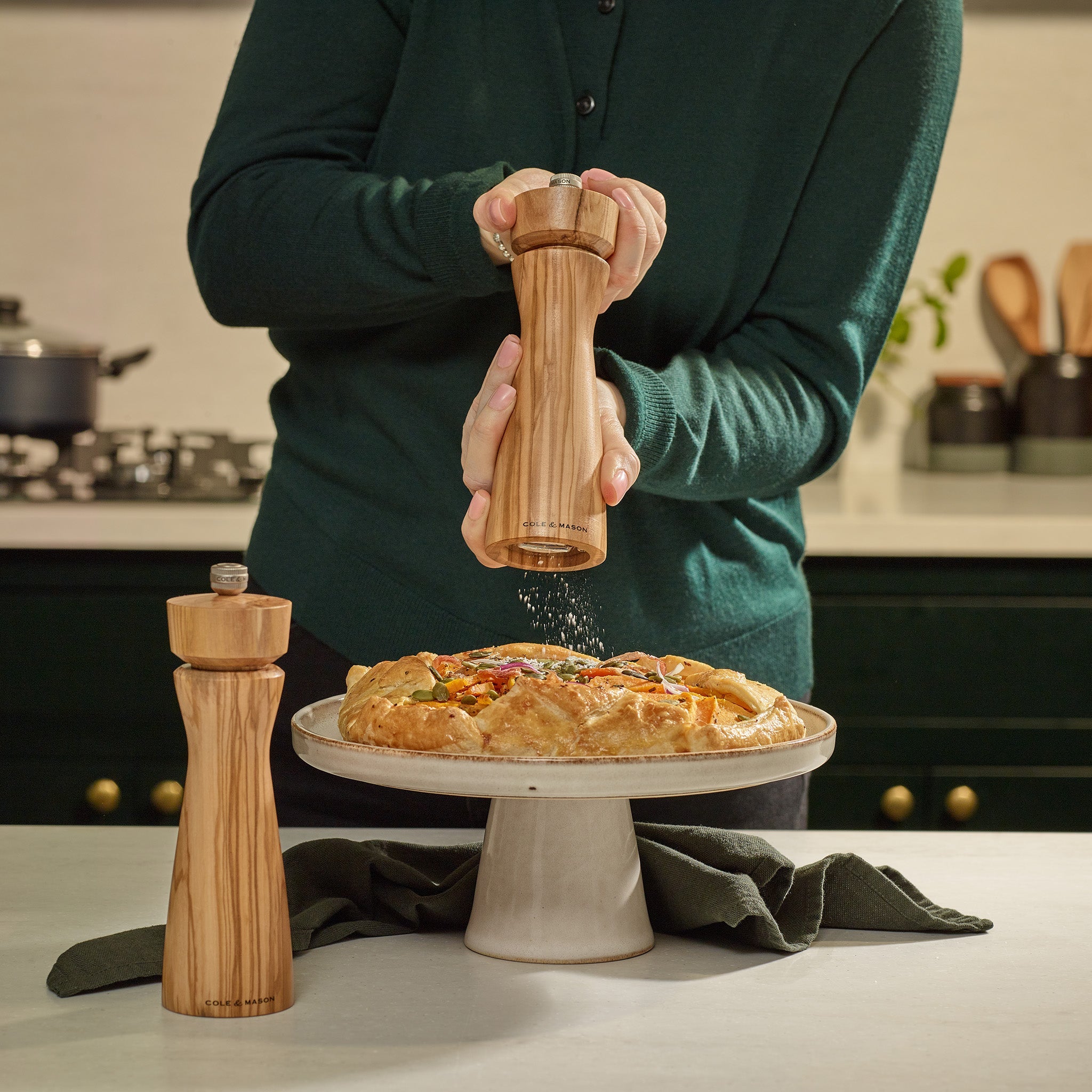 Cole & Mason Portobello Salt & Pepper Mills - Thumbnail 4