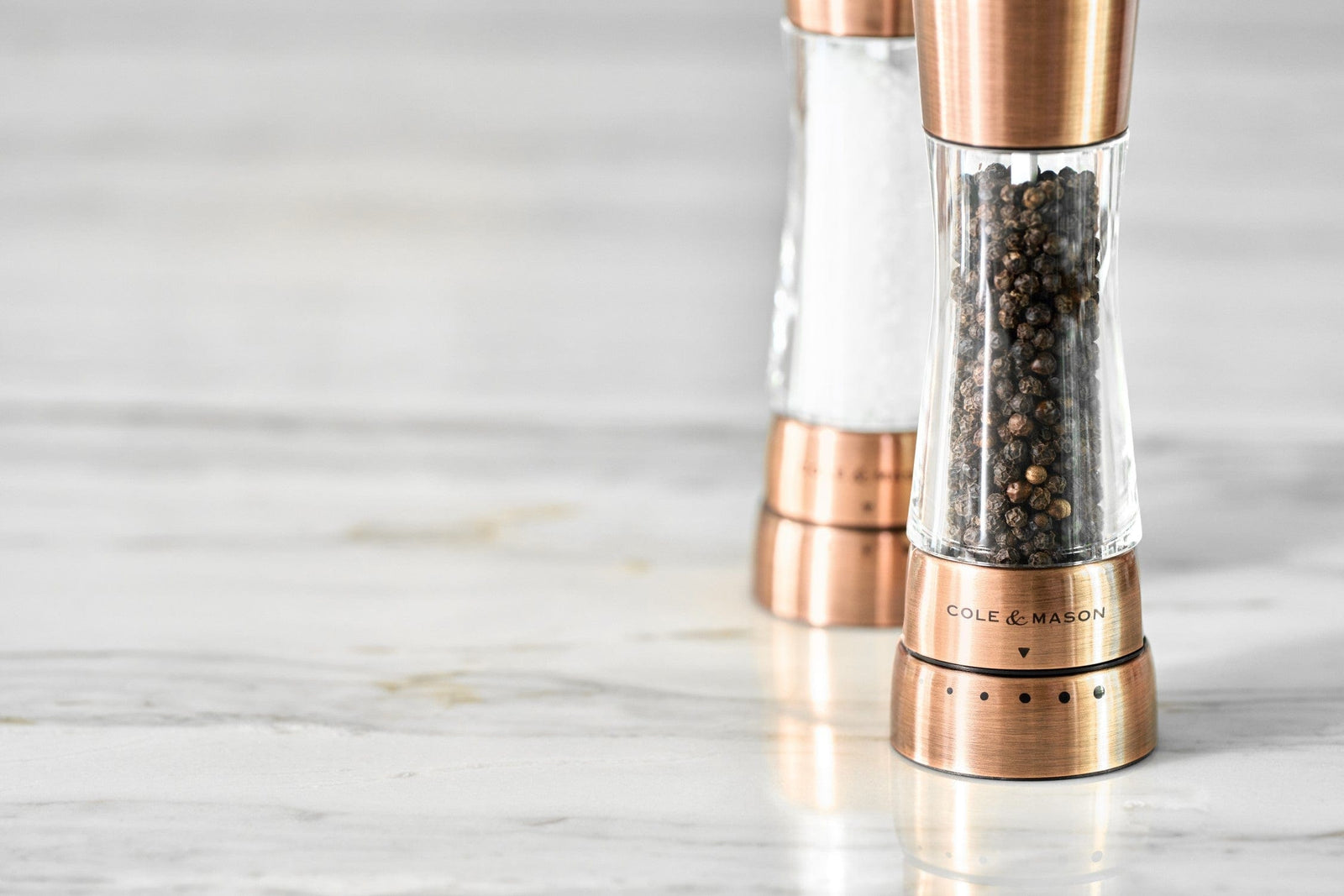 Cole & Mason | Derwent Salt & Pepper Mills Copper 190mm Cole & Mason | Derwent Salt & Pepper Mills Copper 190mm
